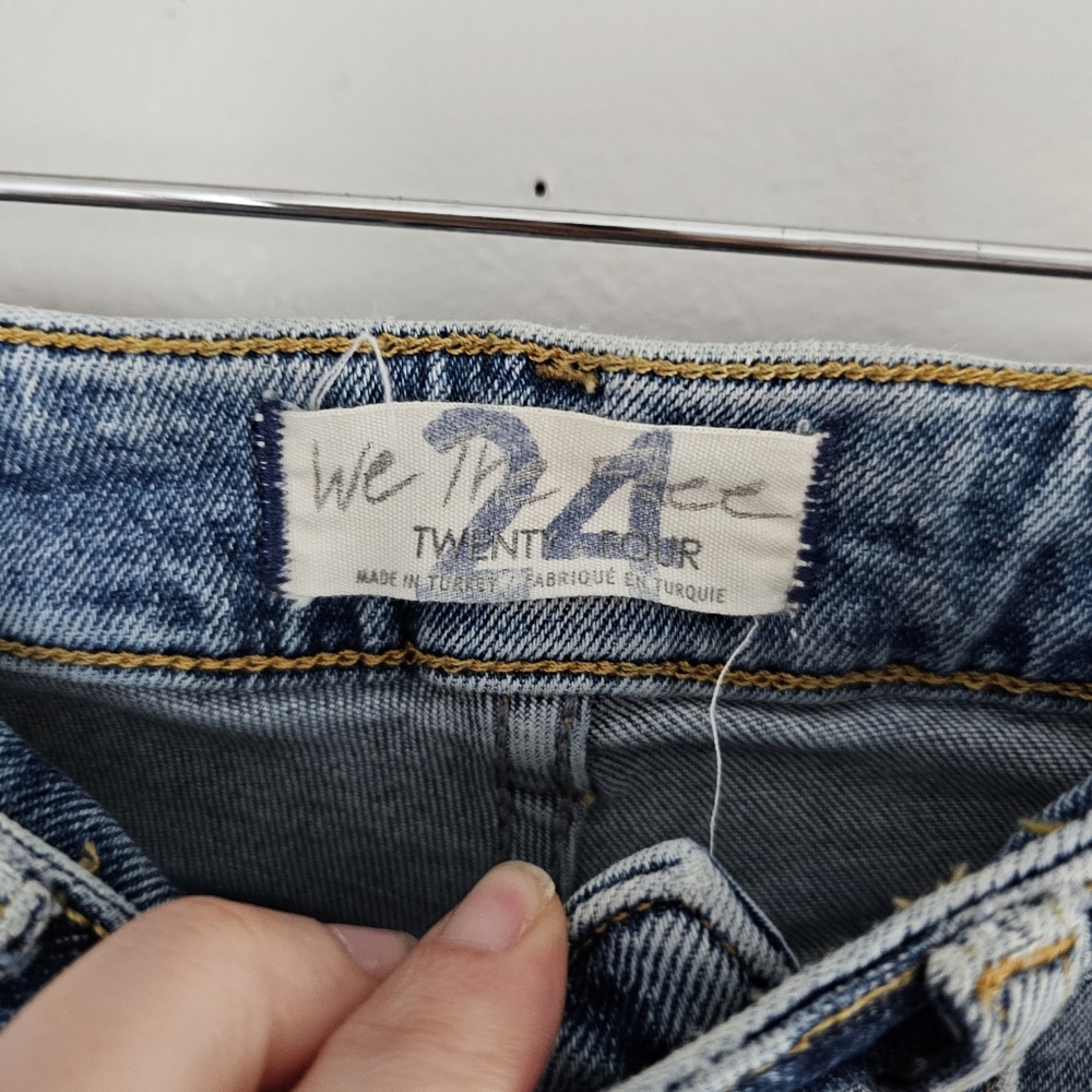 We The Free high rise skinny jeans light wash stretch raw hem size 24 - Picture 4 of 9